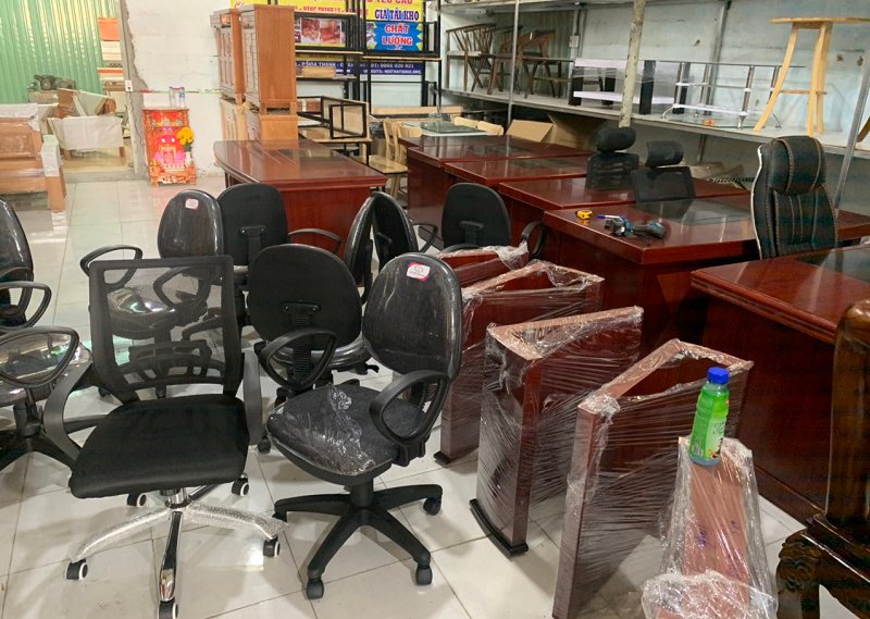 Thu mua văn phòng ở Hóc Môn tận nơi